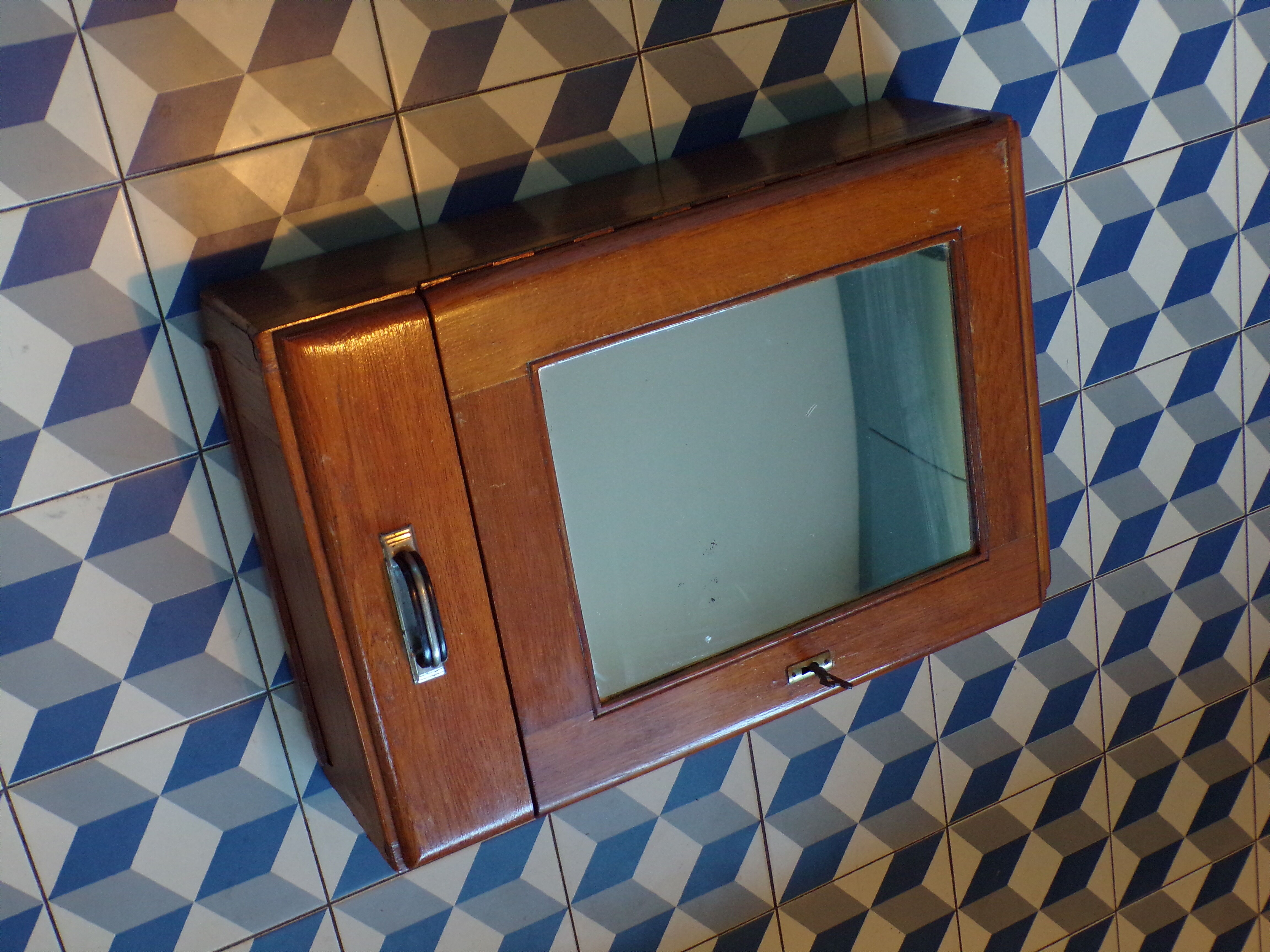 Wall-mounted toilet cabinet 1930