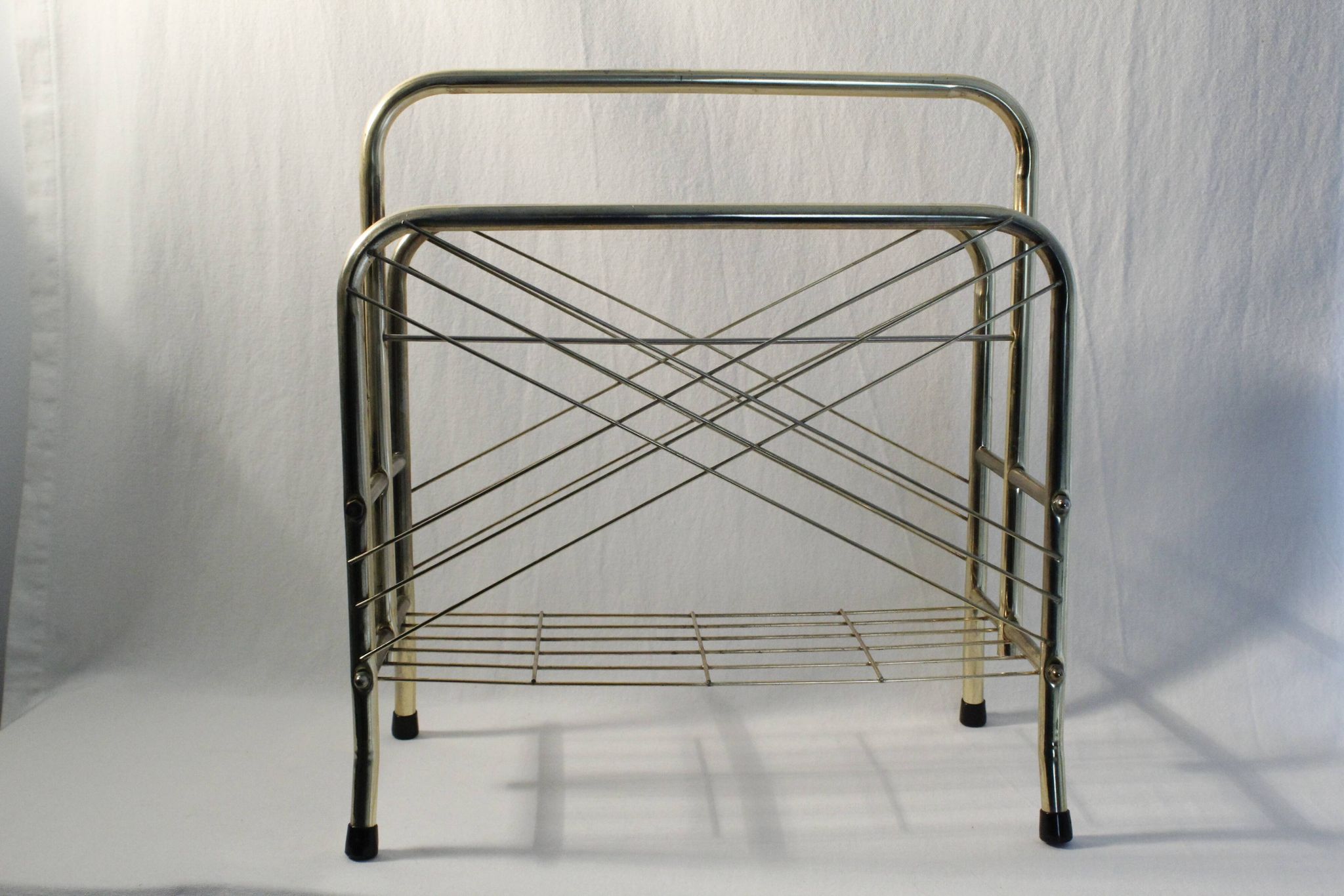 Vintage gilded metal magazine racks - 70s