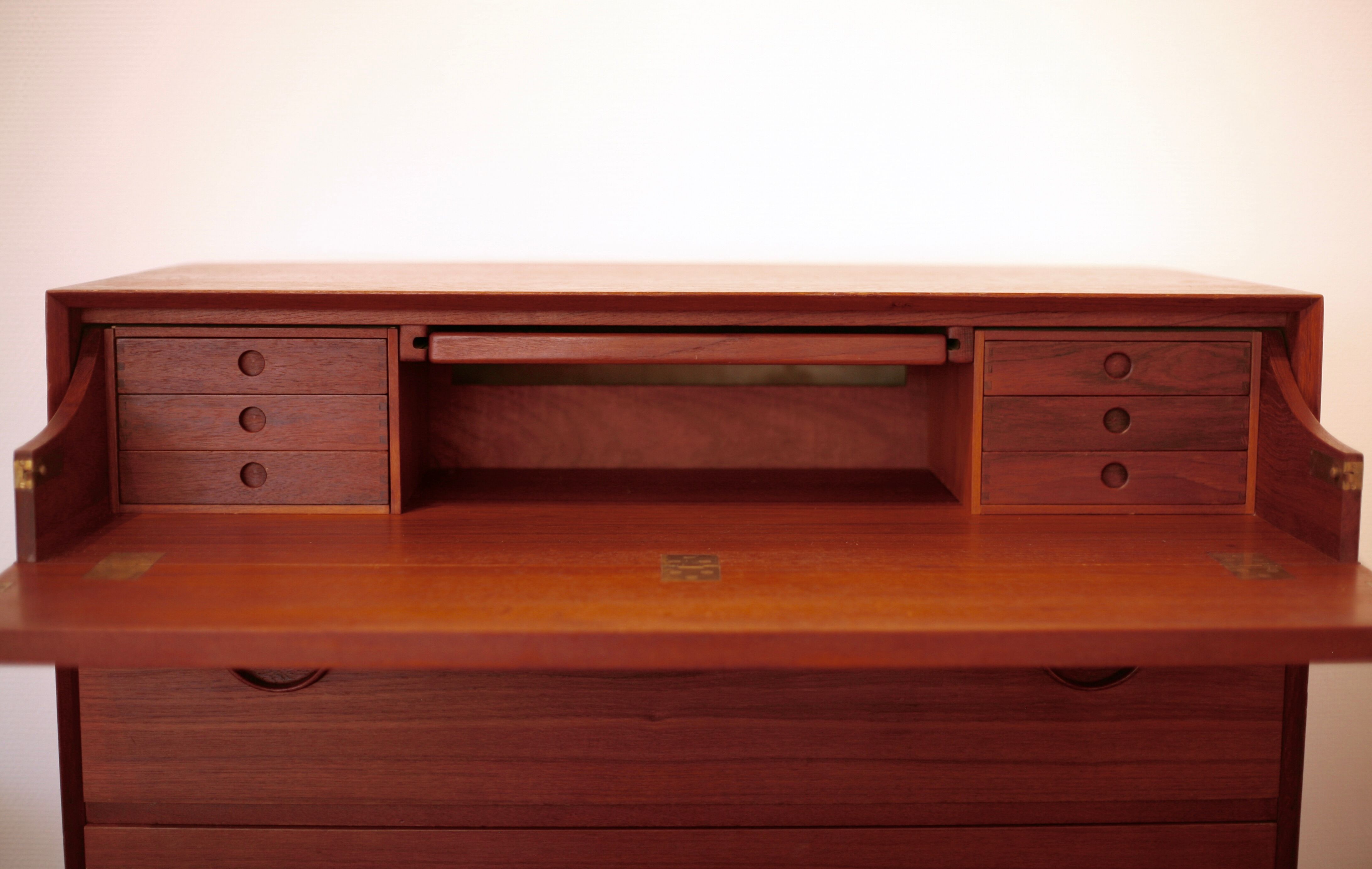 Dresser, model 307, by Peter Hvidt and Orla Mölgaard Nielsen for Söborg furniture