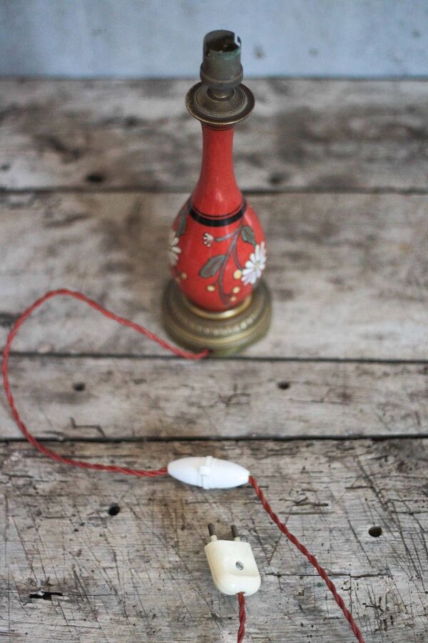 Lampe art déco, lampe à poser,lampe de chevet, lampe porcelaine sur bronze