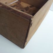 Caisse bois laiterie Charentes