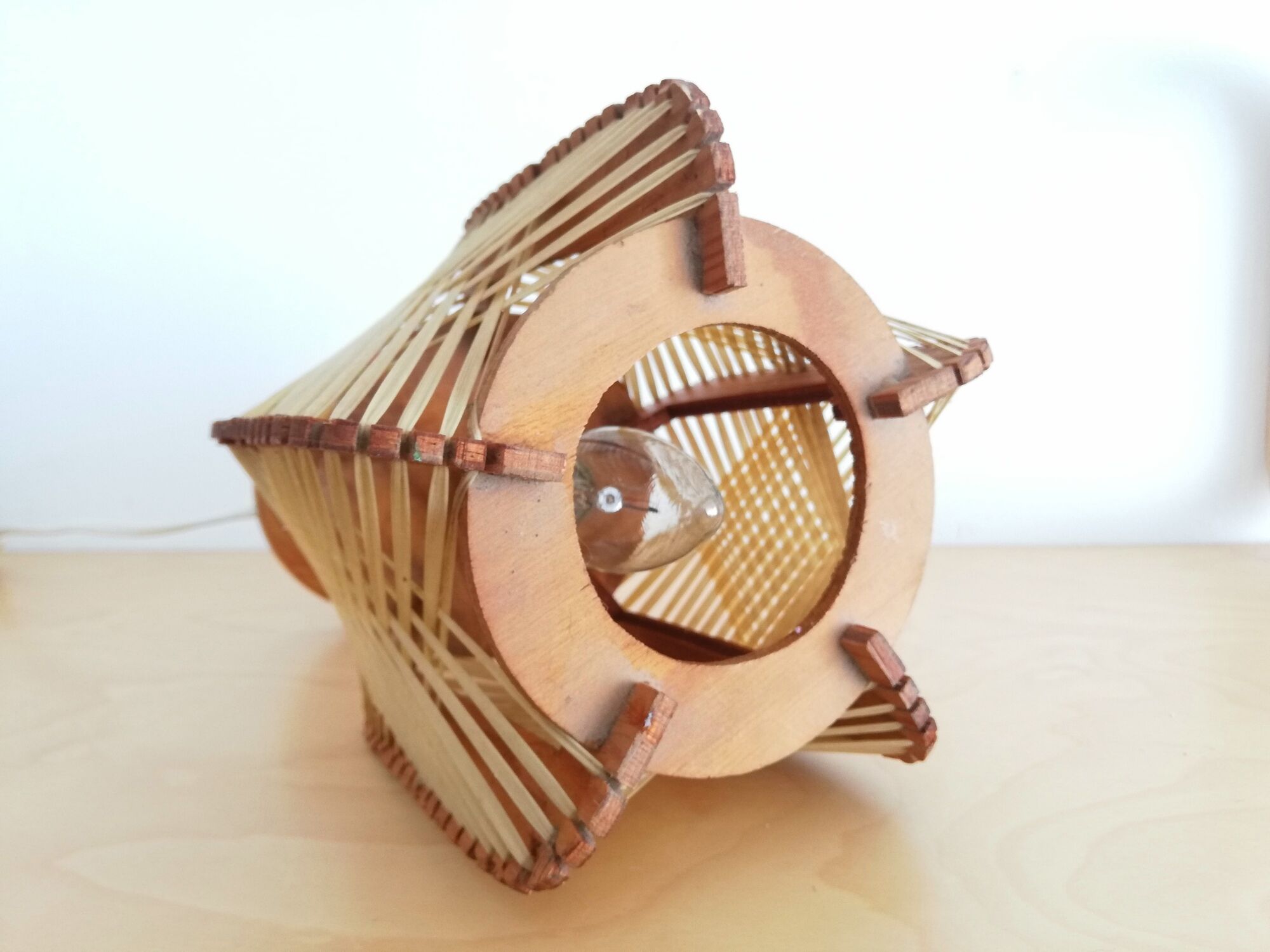 Wood and straw small table lamp 1960