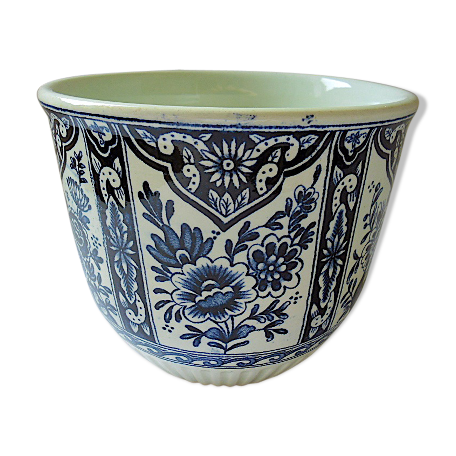 Delftois-patterned potcover by Boch-Maestricht for Royal-Sphinx-Holland