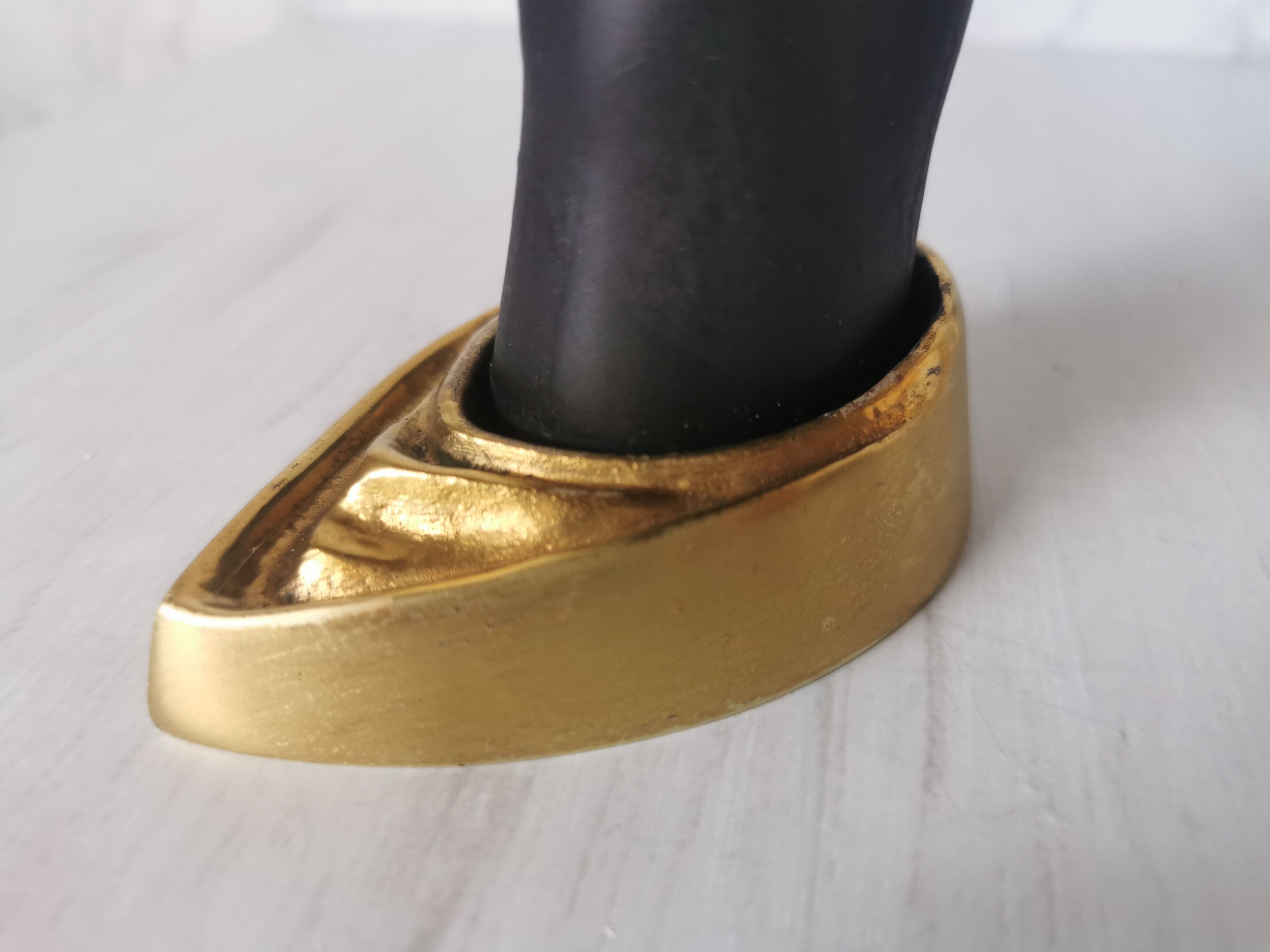 Pair of brass hand flare appliques