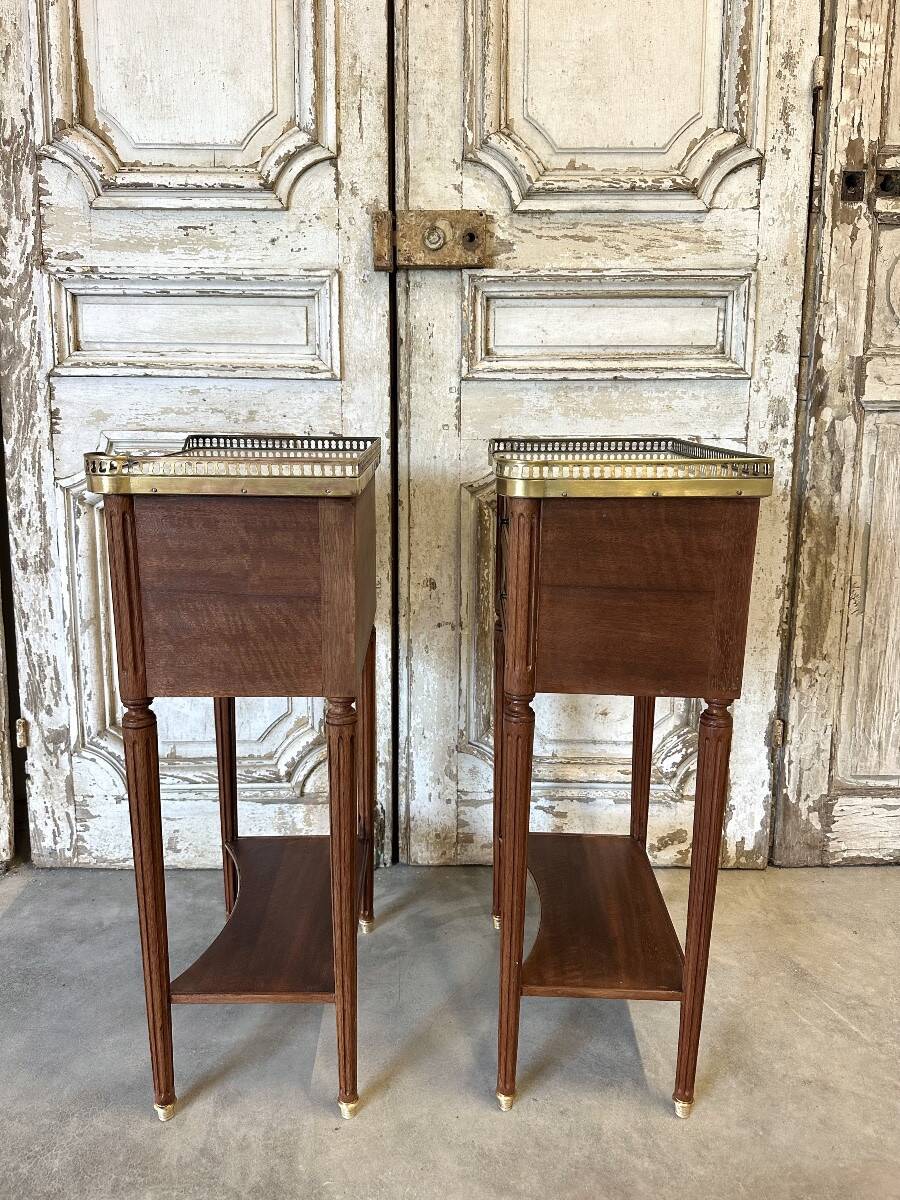 Paire de chevets Louis XVI circa 1960