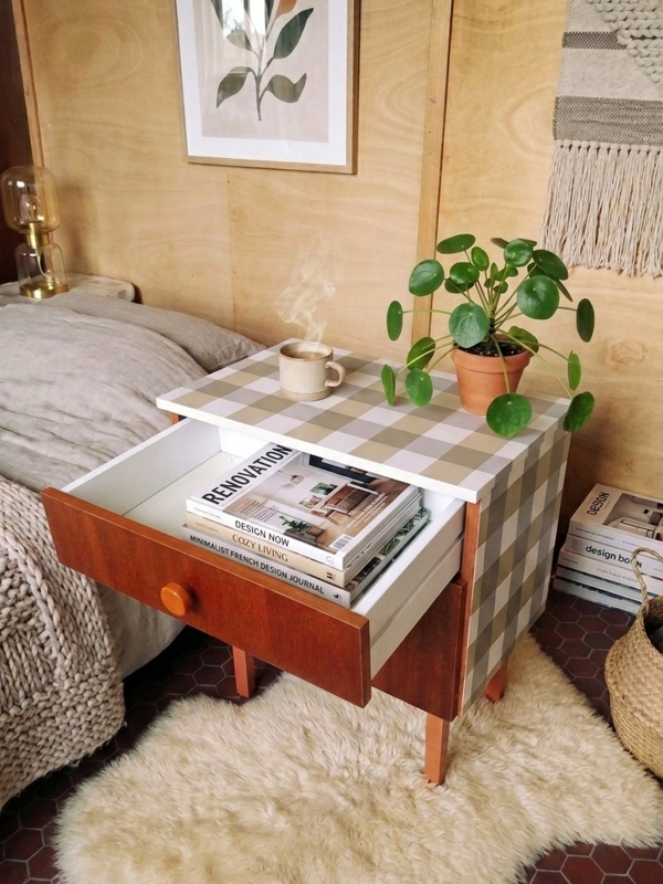 Chevet bois et vichy