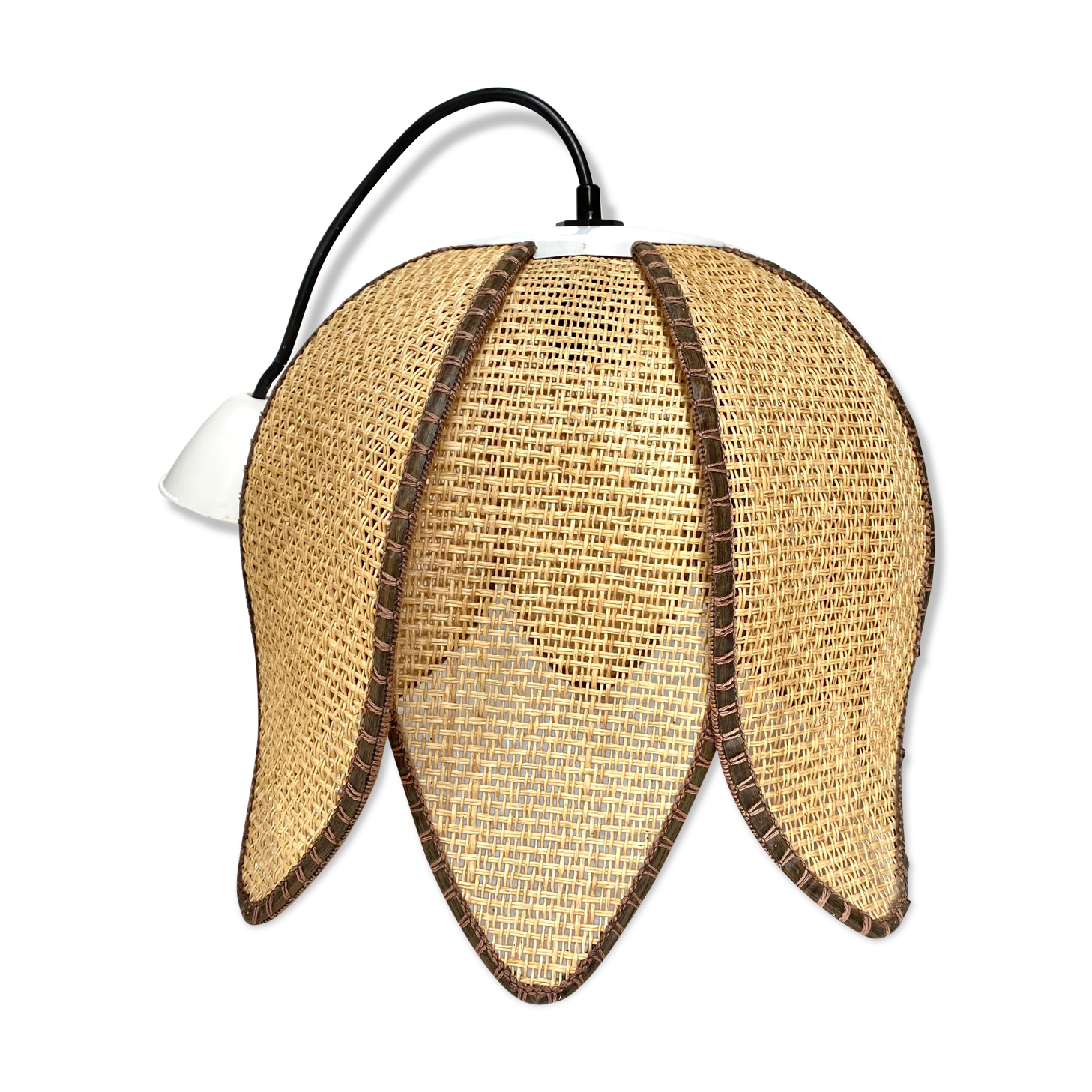 Vintage rattan flower pendant lamp