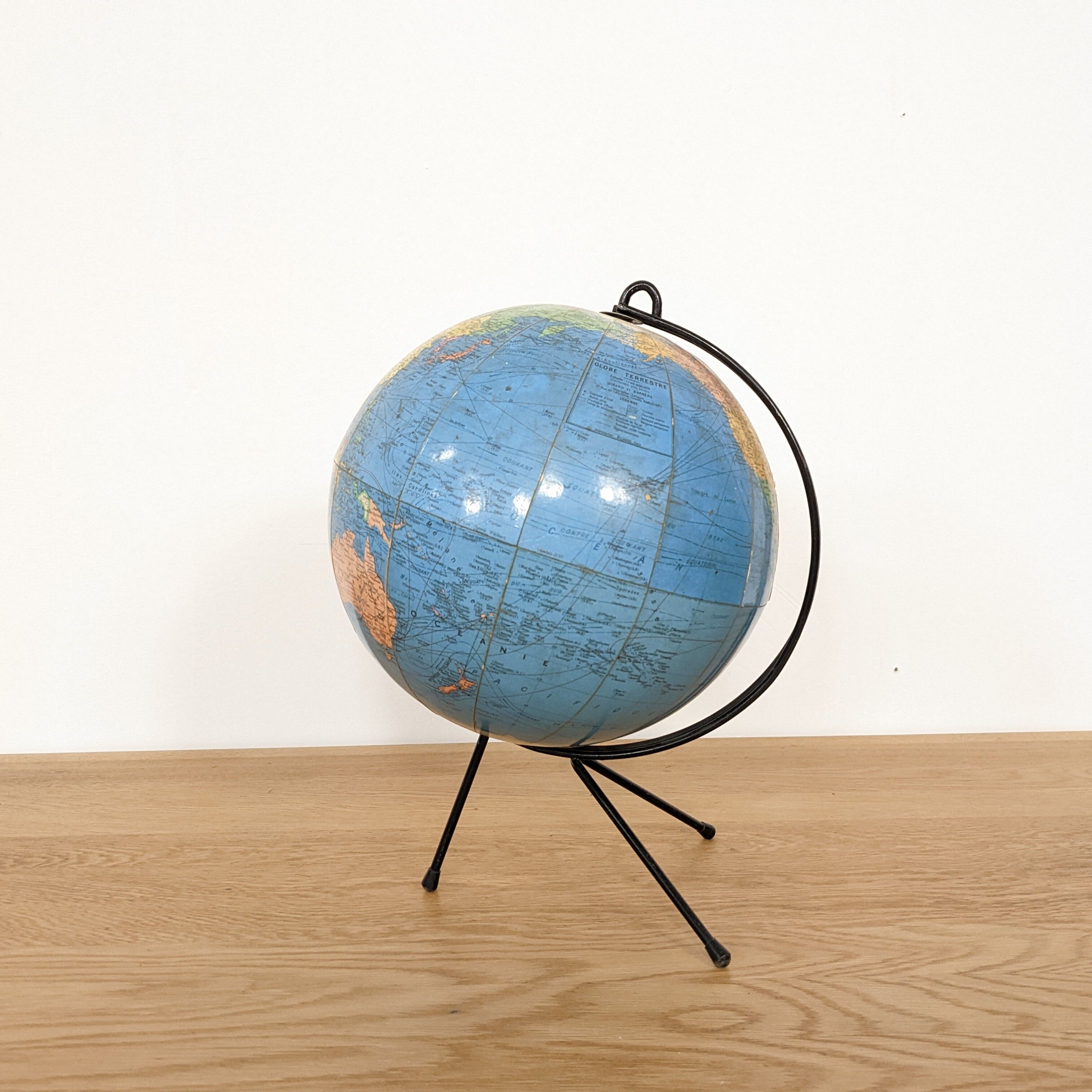 Girard Globe and Barrier