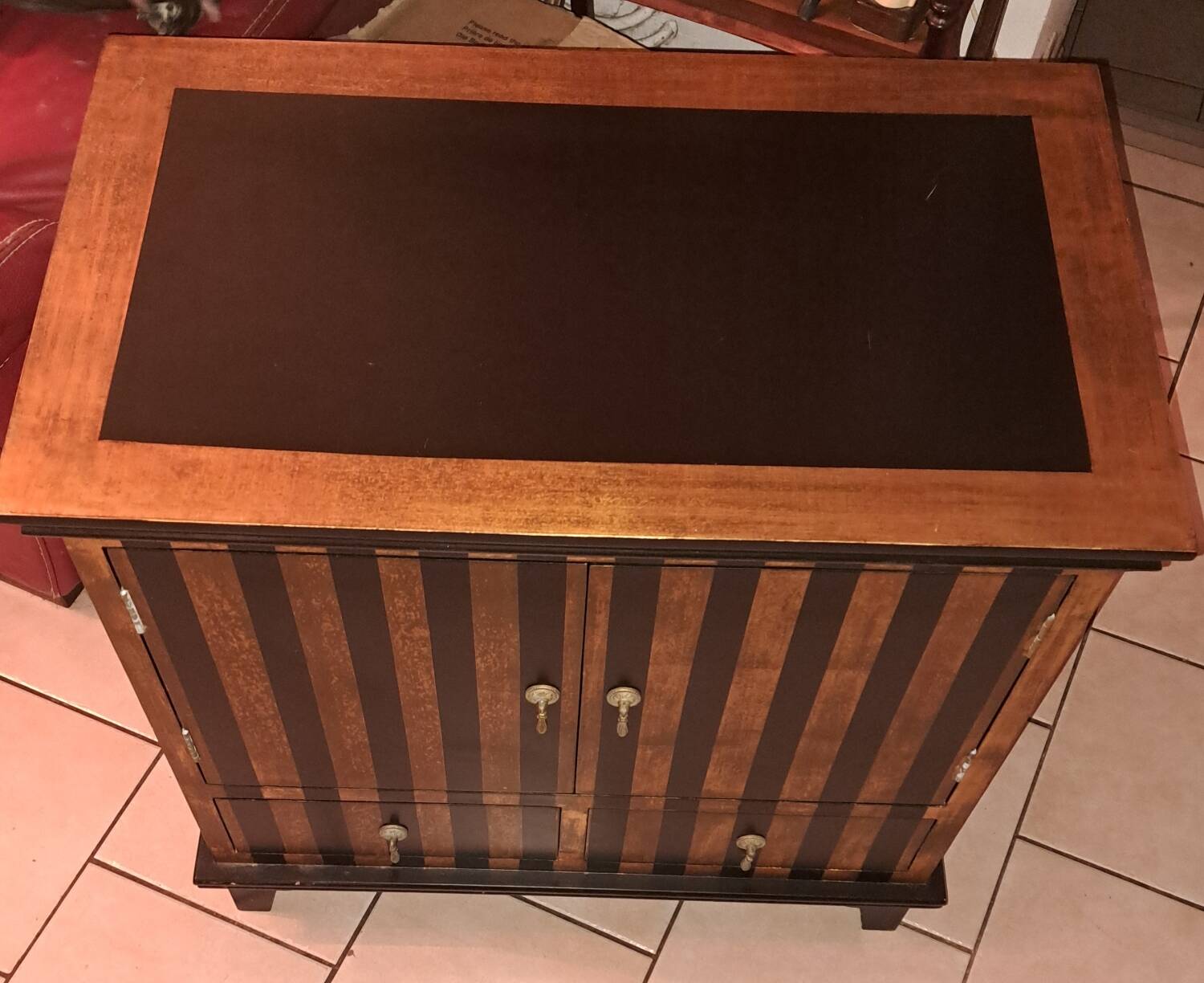 Meuble en bois laquée Roche Bobois. Modèle Volubilis.
