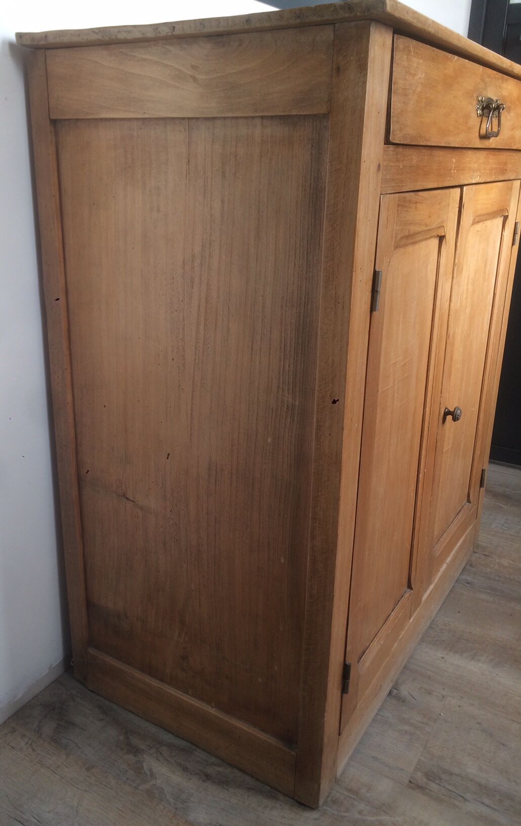 Parisian light wood buffet