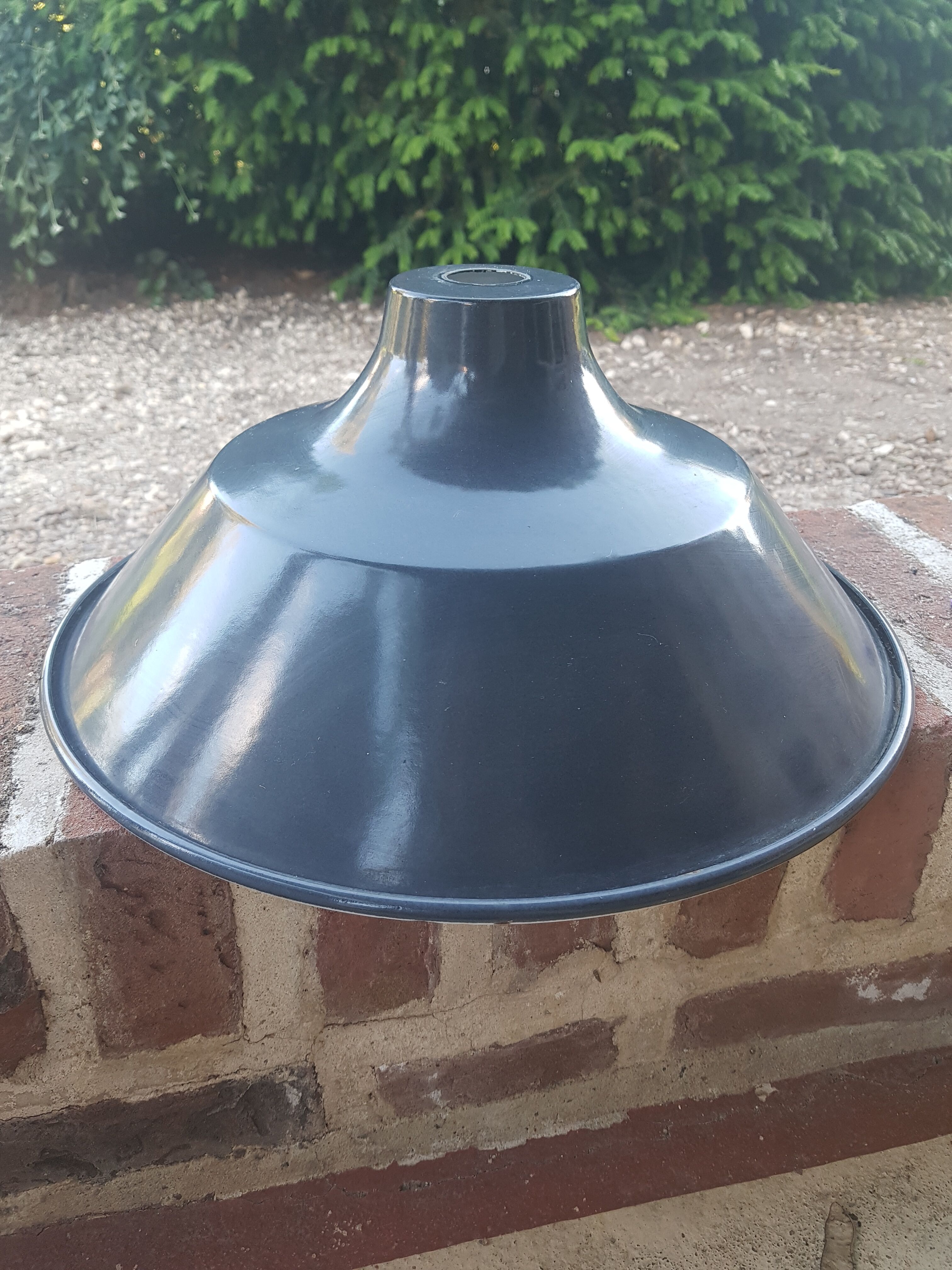 Suspension lampshade old industrial bowl