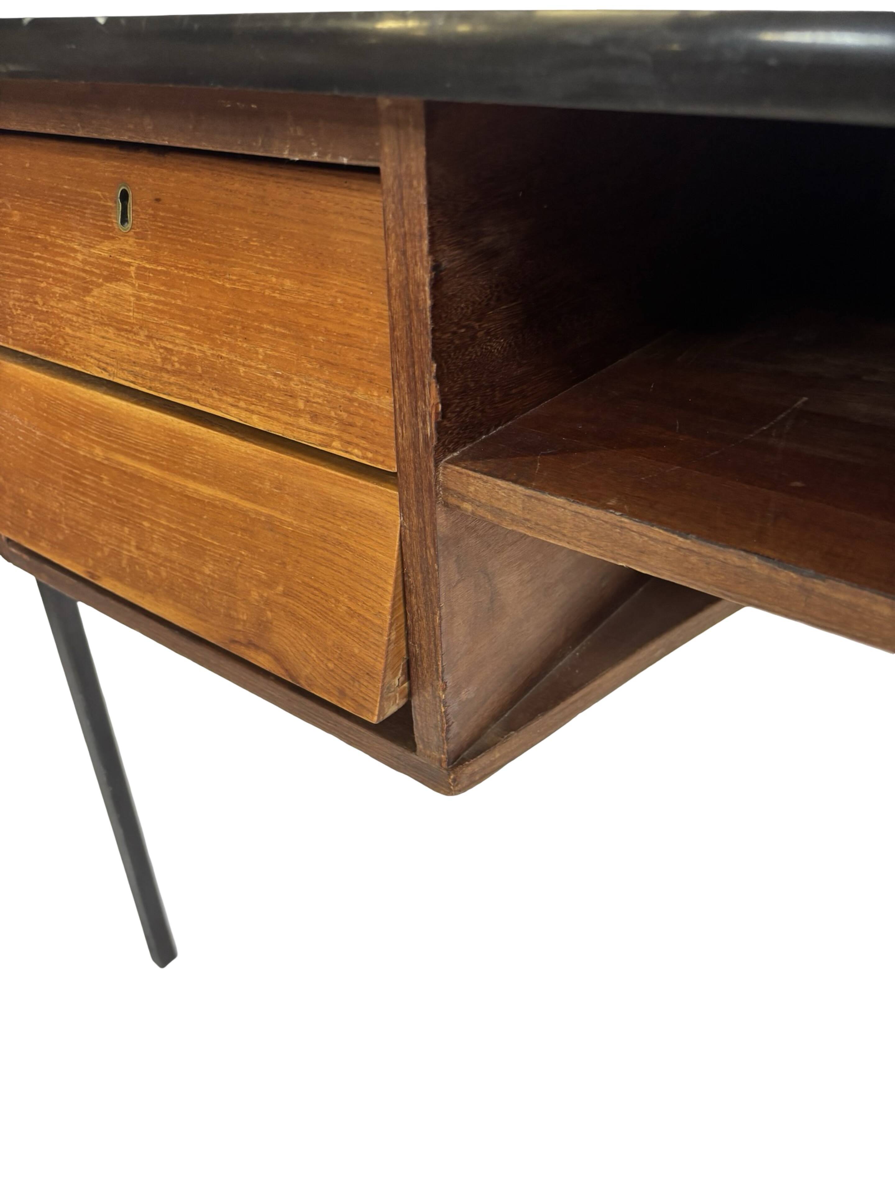 Bureau Mid-Century design Marko Galvanitas Pays-Bas bureau d'enseignant 1960