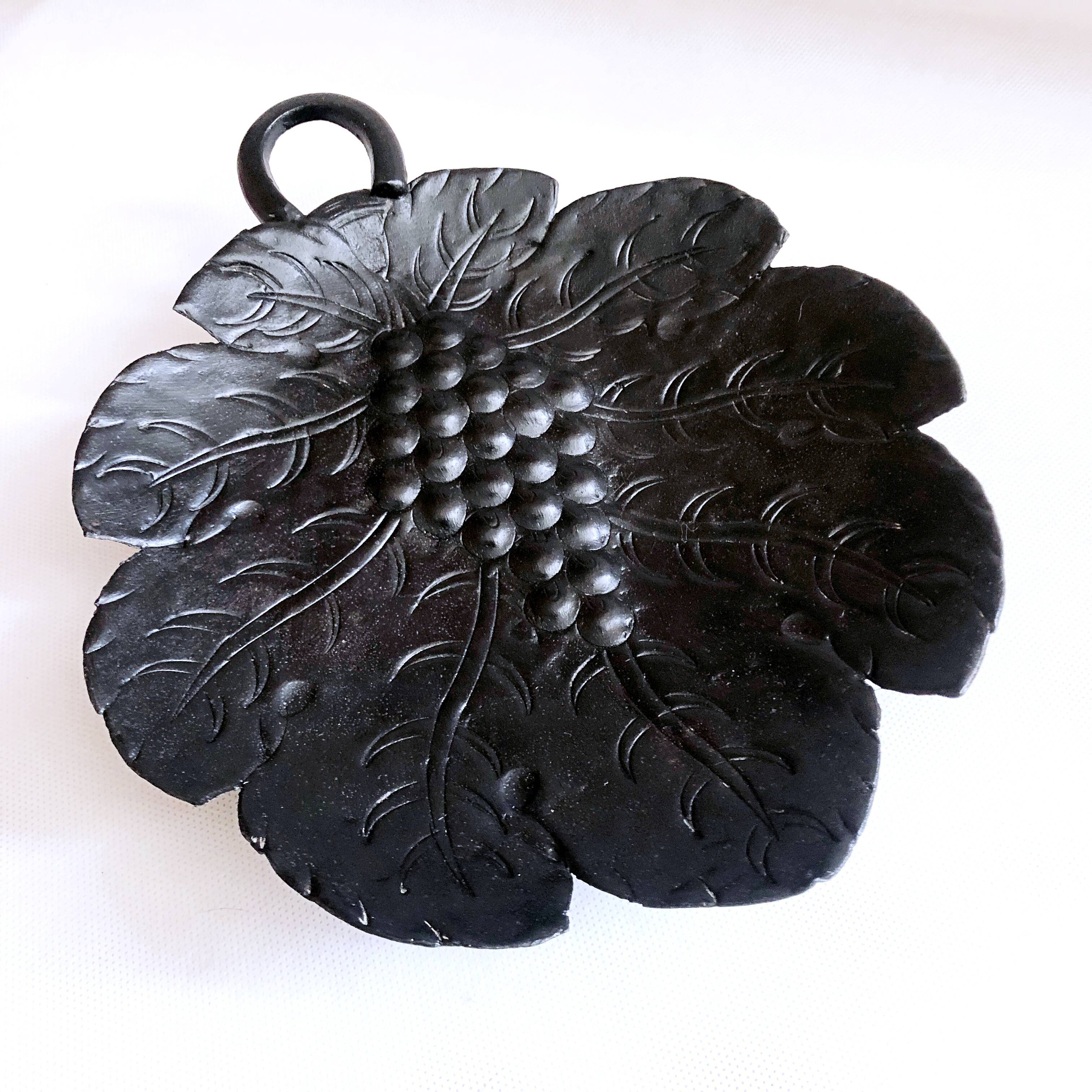 Artisanal embossed metal tripod dish