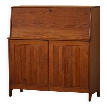 Carl Malmsten, "Visingsö" wardrobe in pine, Swedish fir, modern Swedish, 1950s.