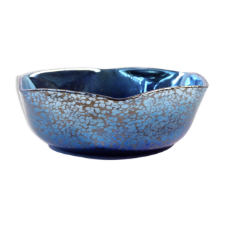 Iridescent dish of malta