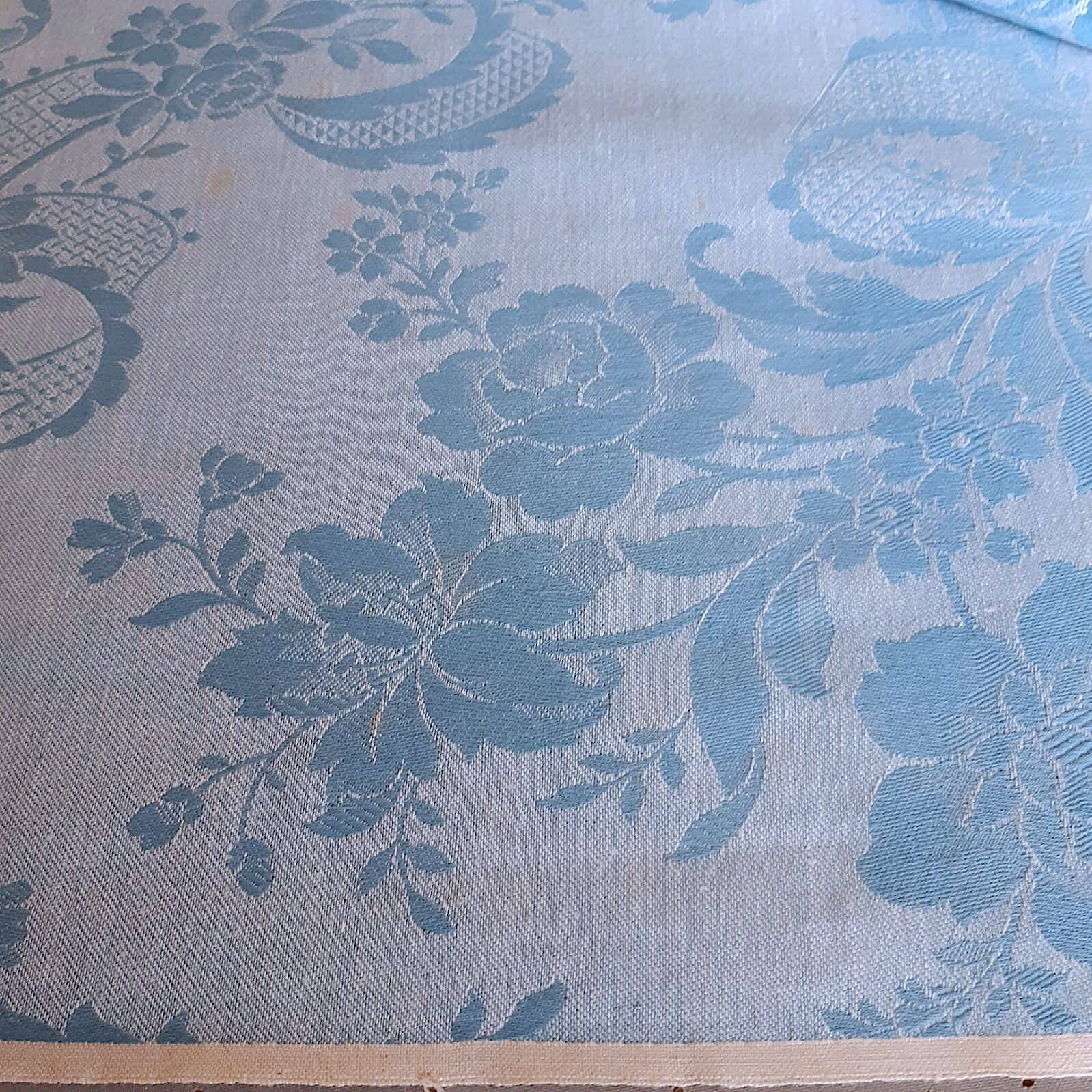 grande nappe de campagne damassée bleu et blanc 4m50 x 1m60