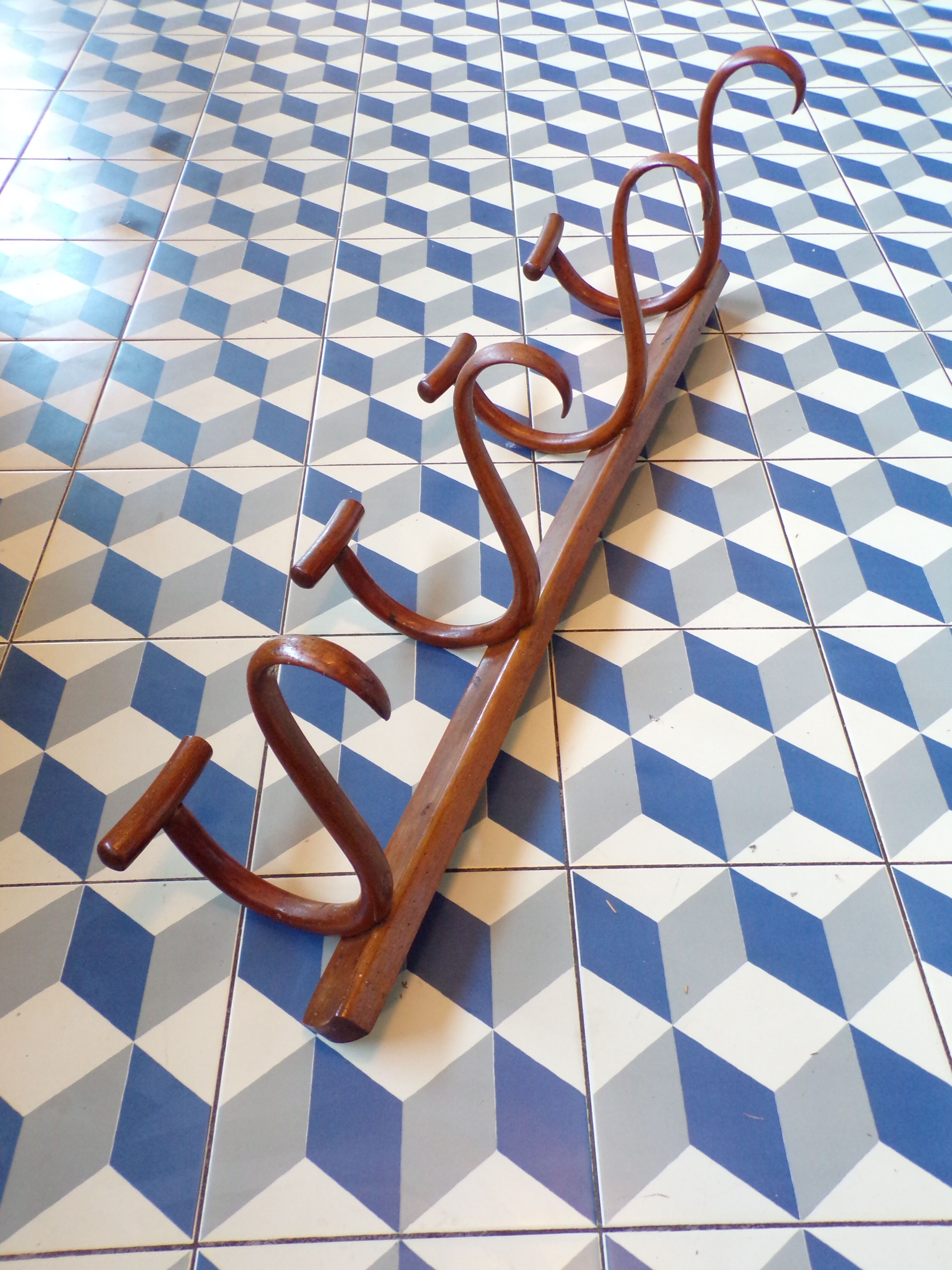 Coat rack curved wood 4 patères