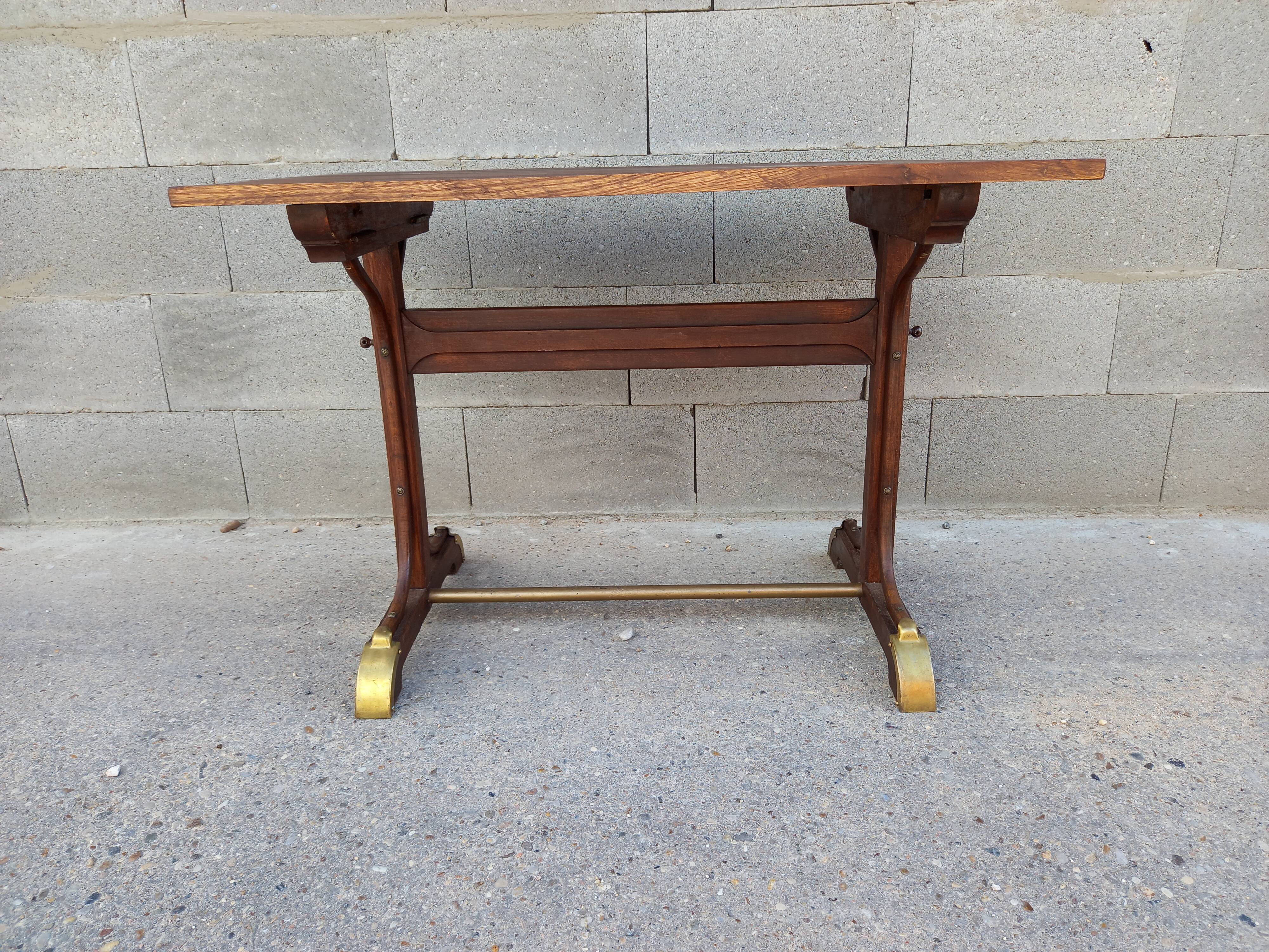 Table bistrot en bois courbé et laiton 1930