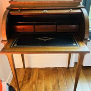 Cylinder desk