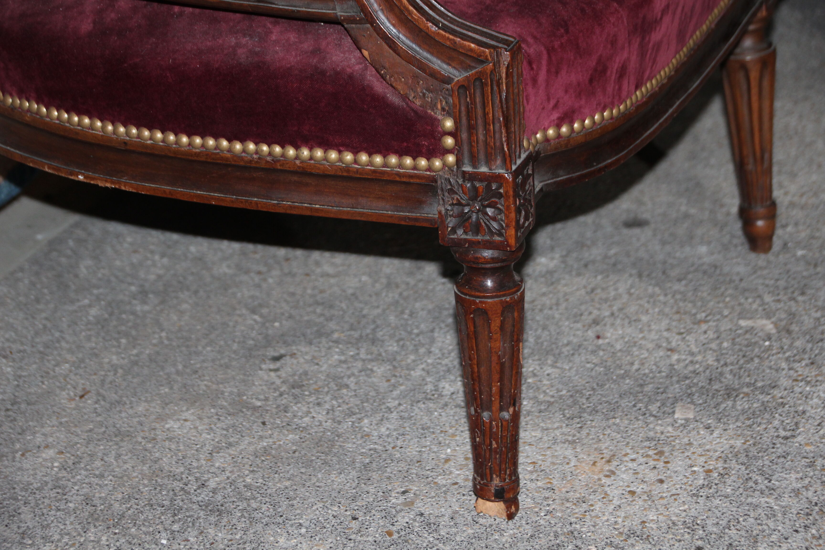 Sofa red burgundy style louis XV
