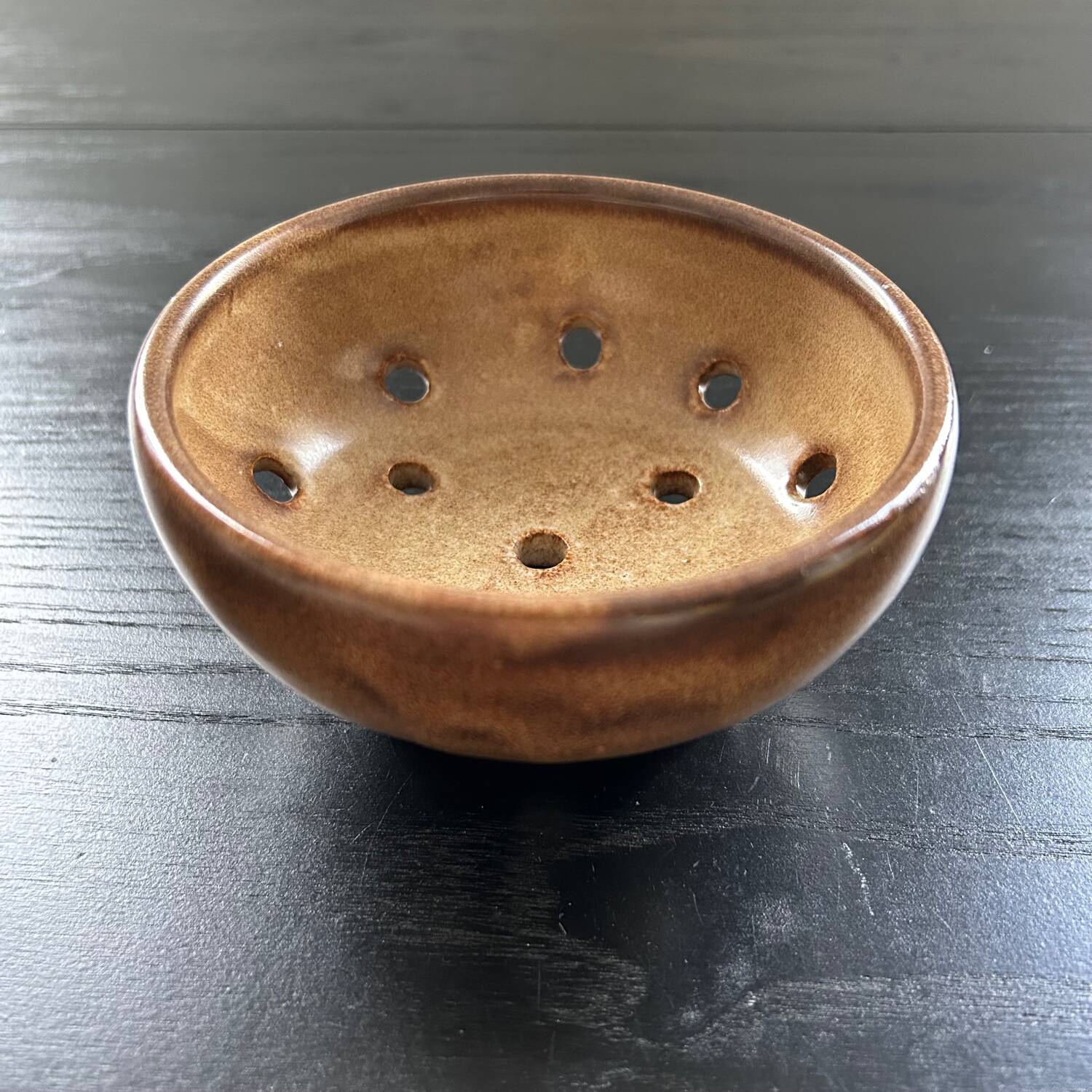 Small tripod drainer