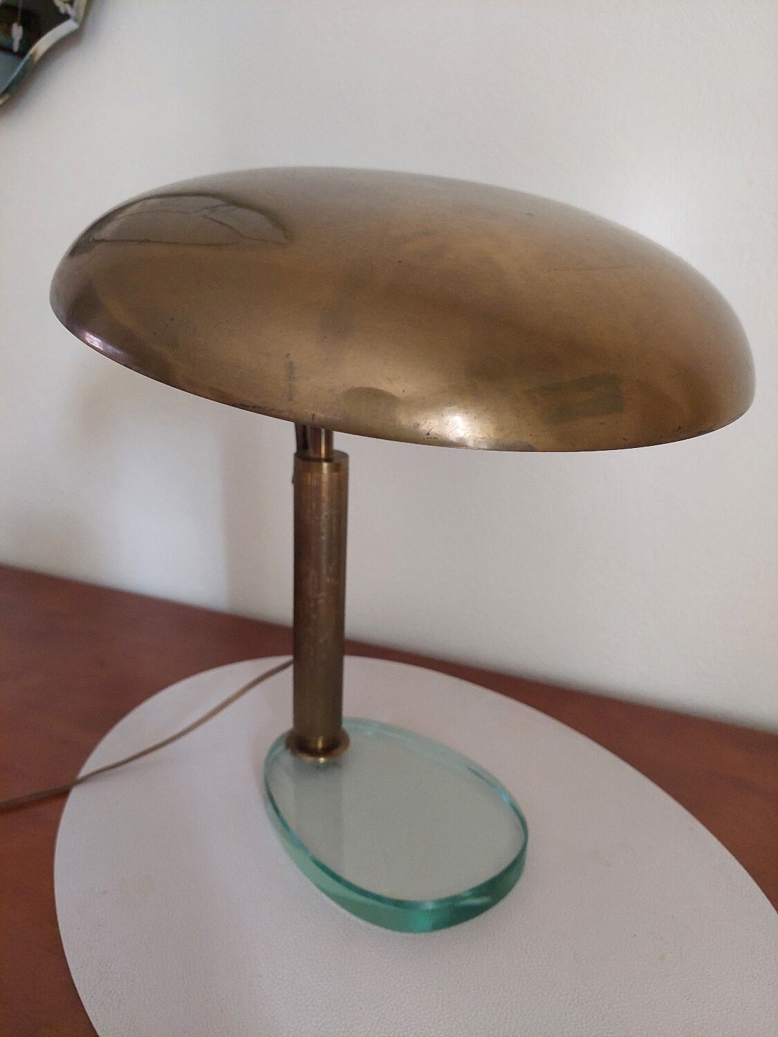 Italian Desk lamp  1950 brass and glass