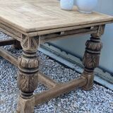 Extendable monastery table