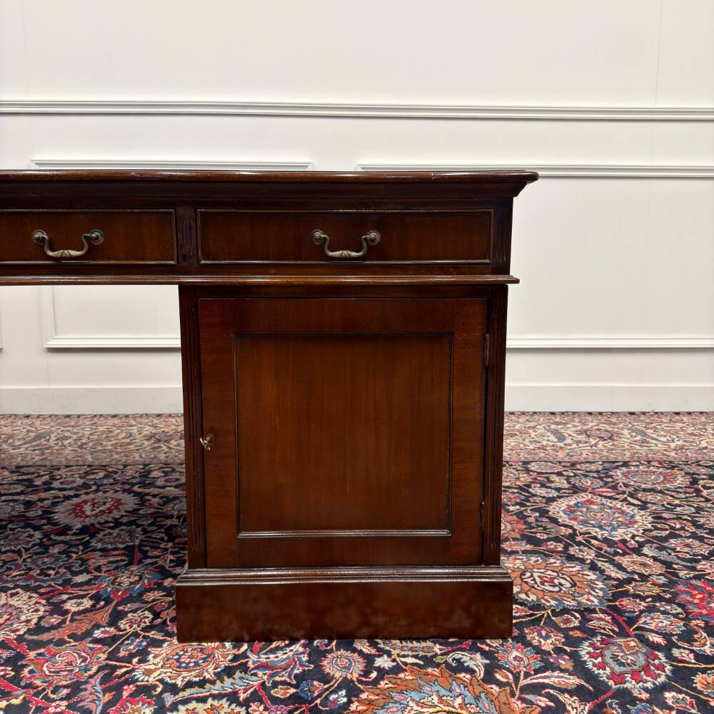 Très grand classique anglais Partnerdesk