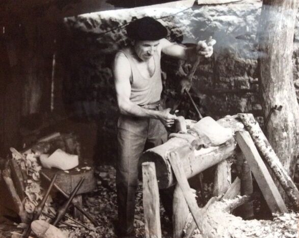 Ancient photograph of craftsman Sabotier
