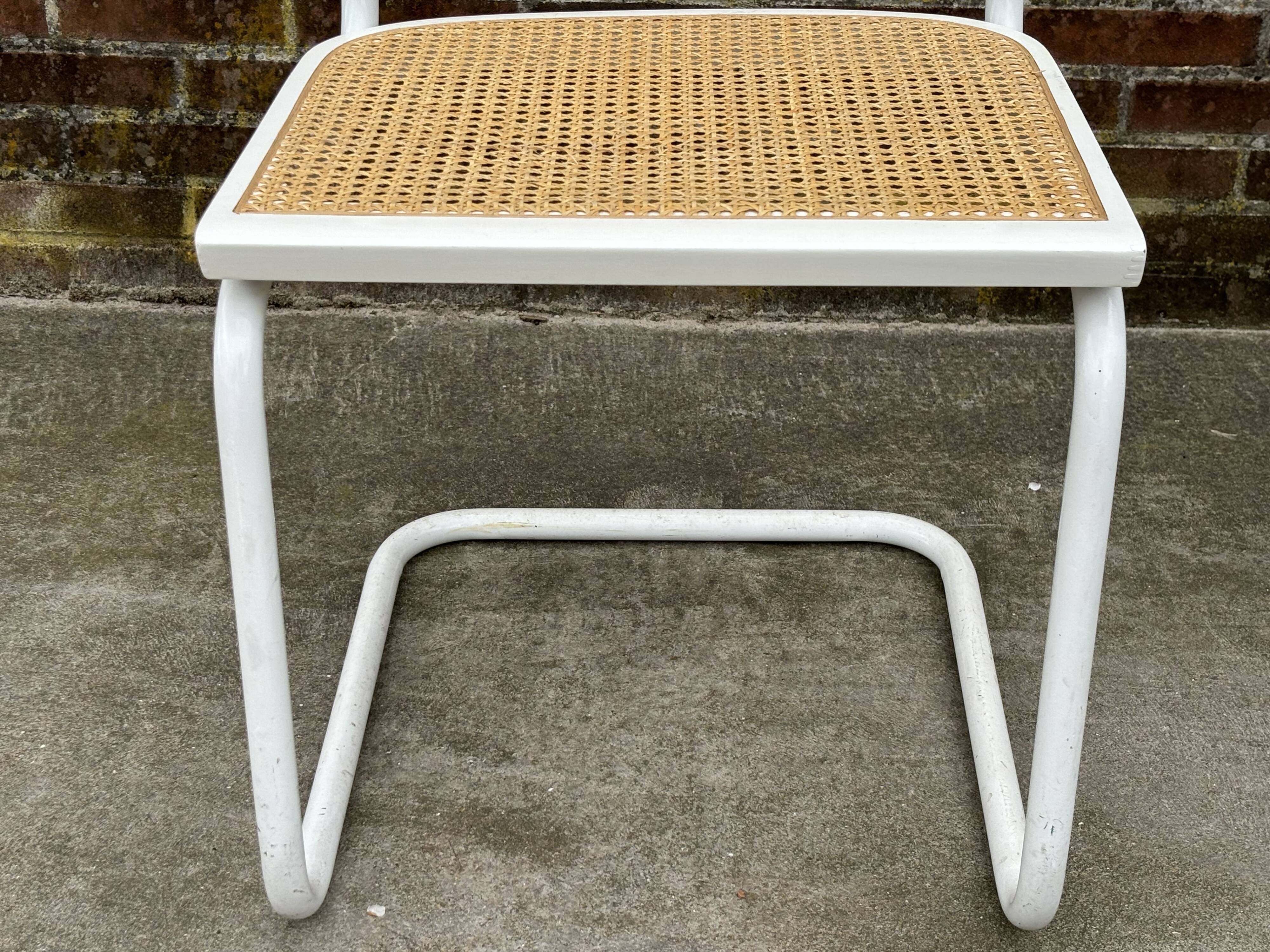 Cesca design chair b32 model in white