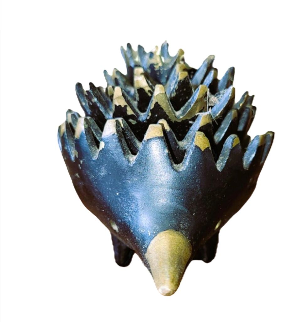 Set of 6 stackable bronze hedgehogs — Walter Bosse, 1920s