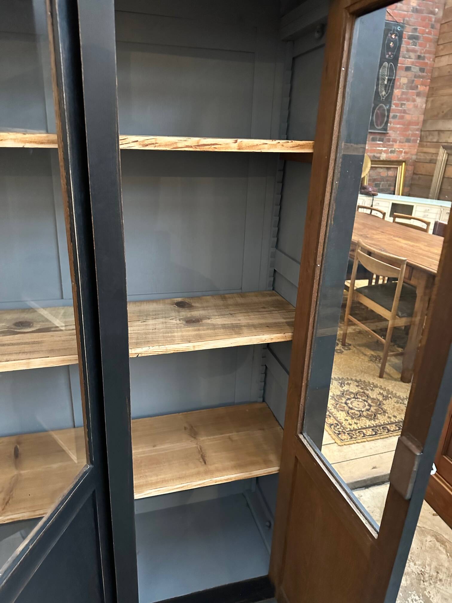 Showcase early 20th century