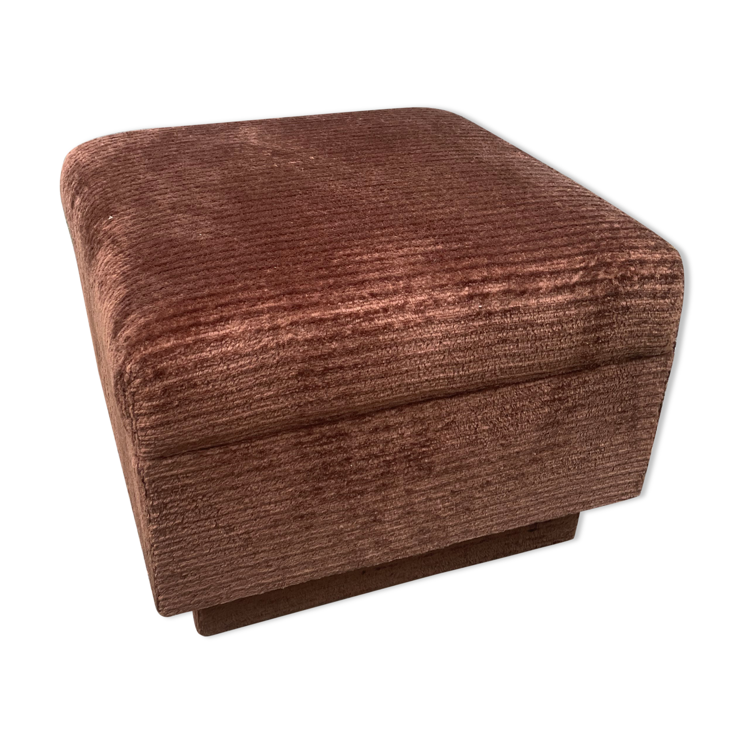 Retro seventies velvet pouf