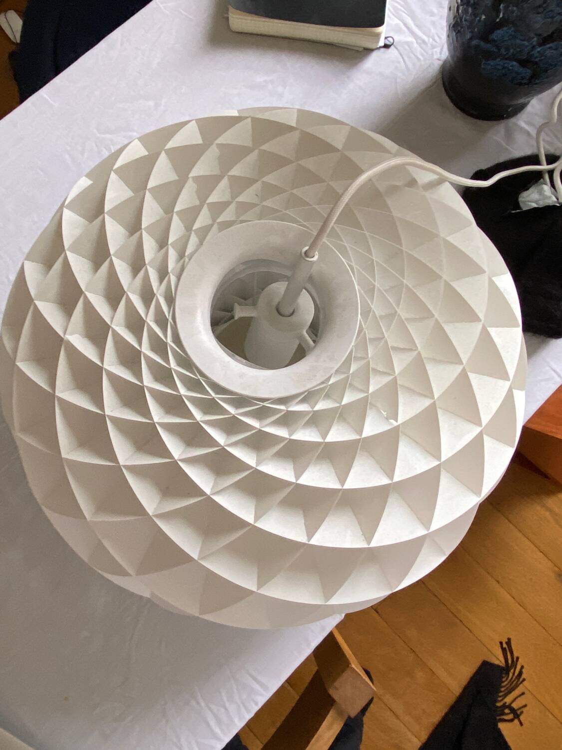 Patera Oval Pendant Lamp - Louis Poulsen