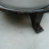 Applique en fonte émaillée blanche bordure bleue diamètre 30cm.