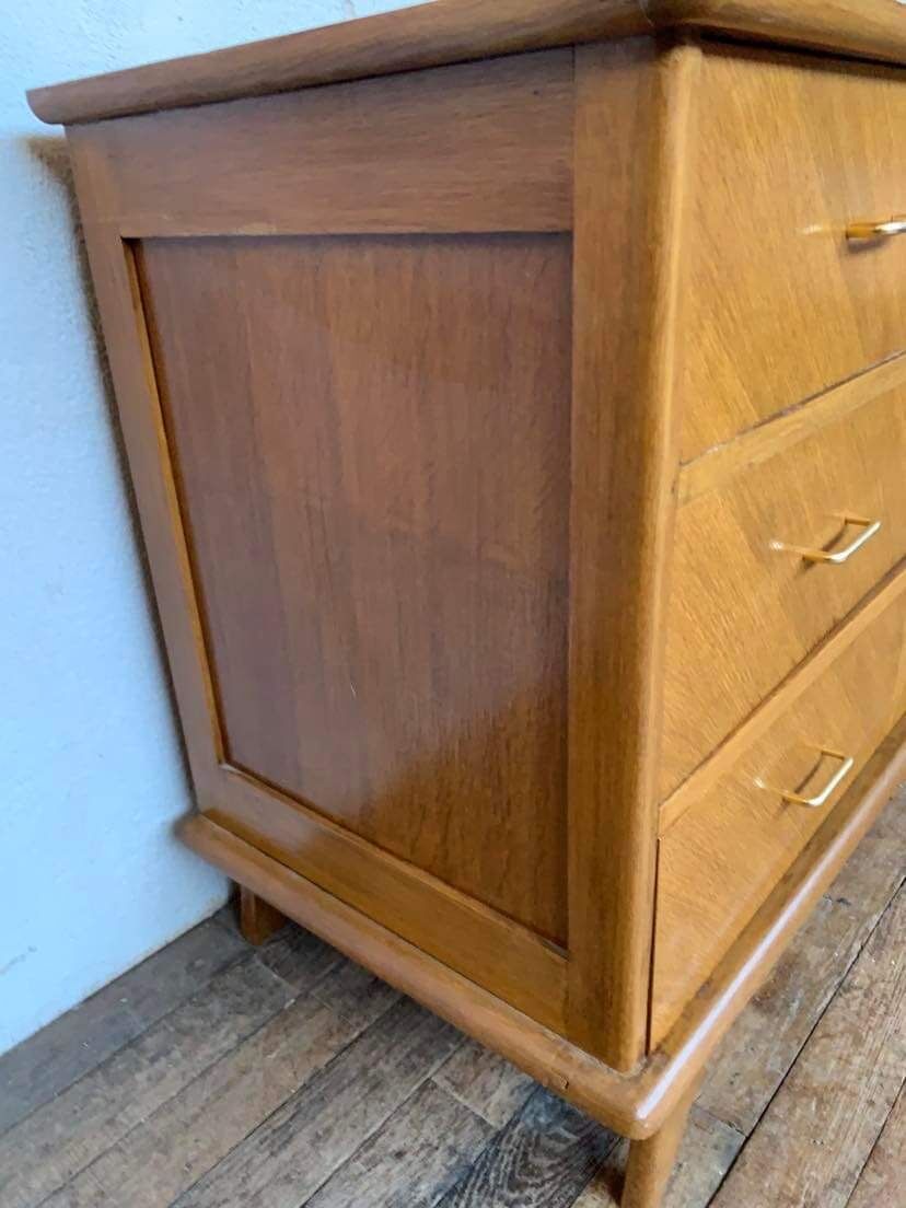 Commode vintage à 3 tiroirs pieds compas en chêne clair