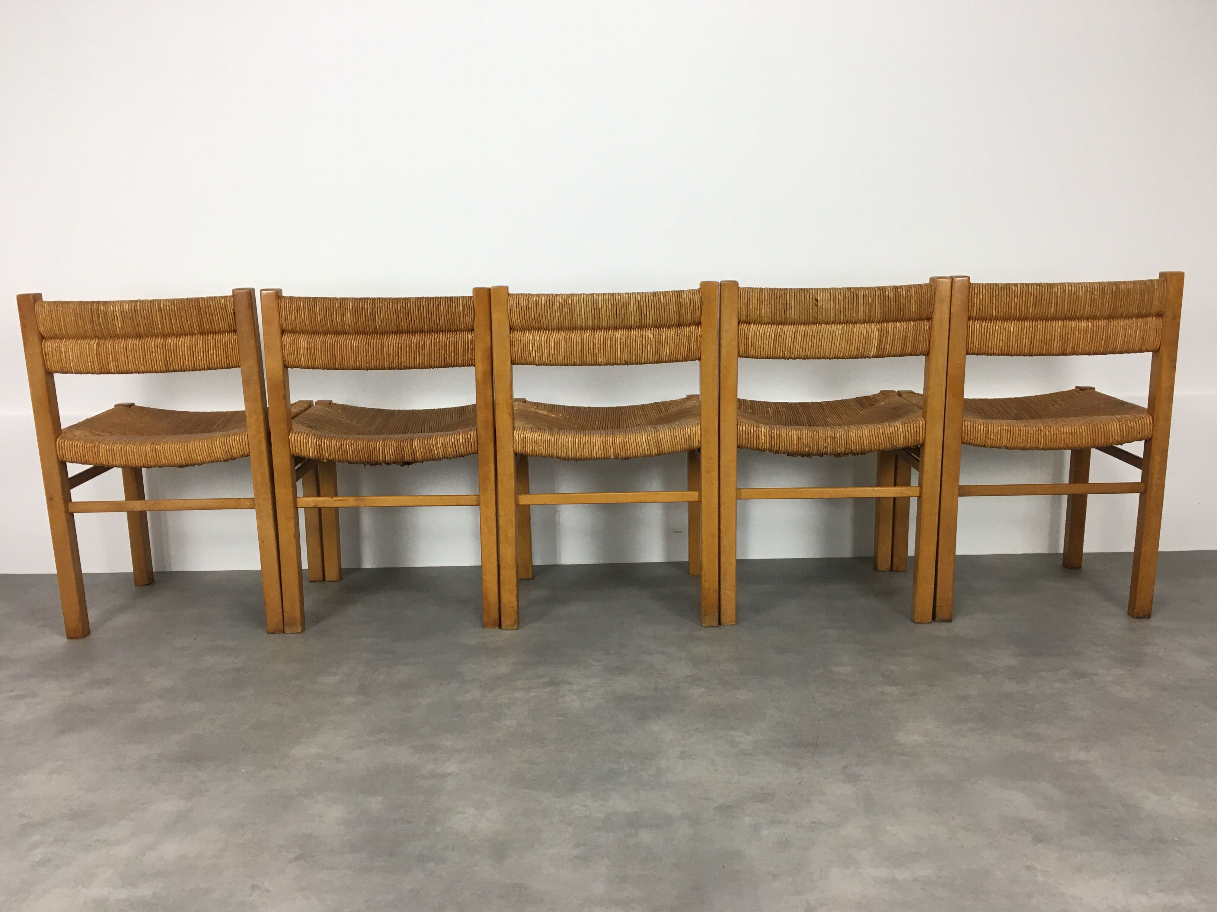 Set of 5 chairs in wood and straw, 60s
