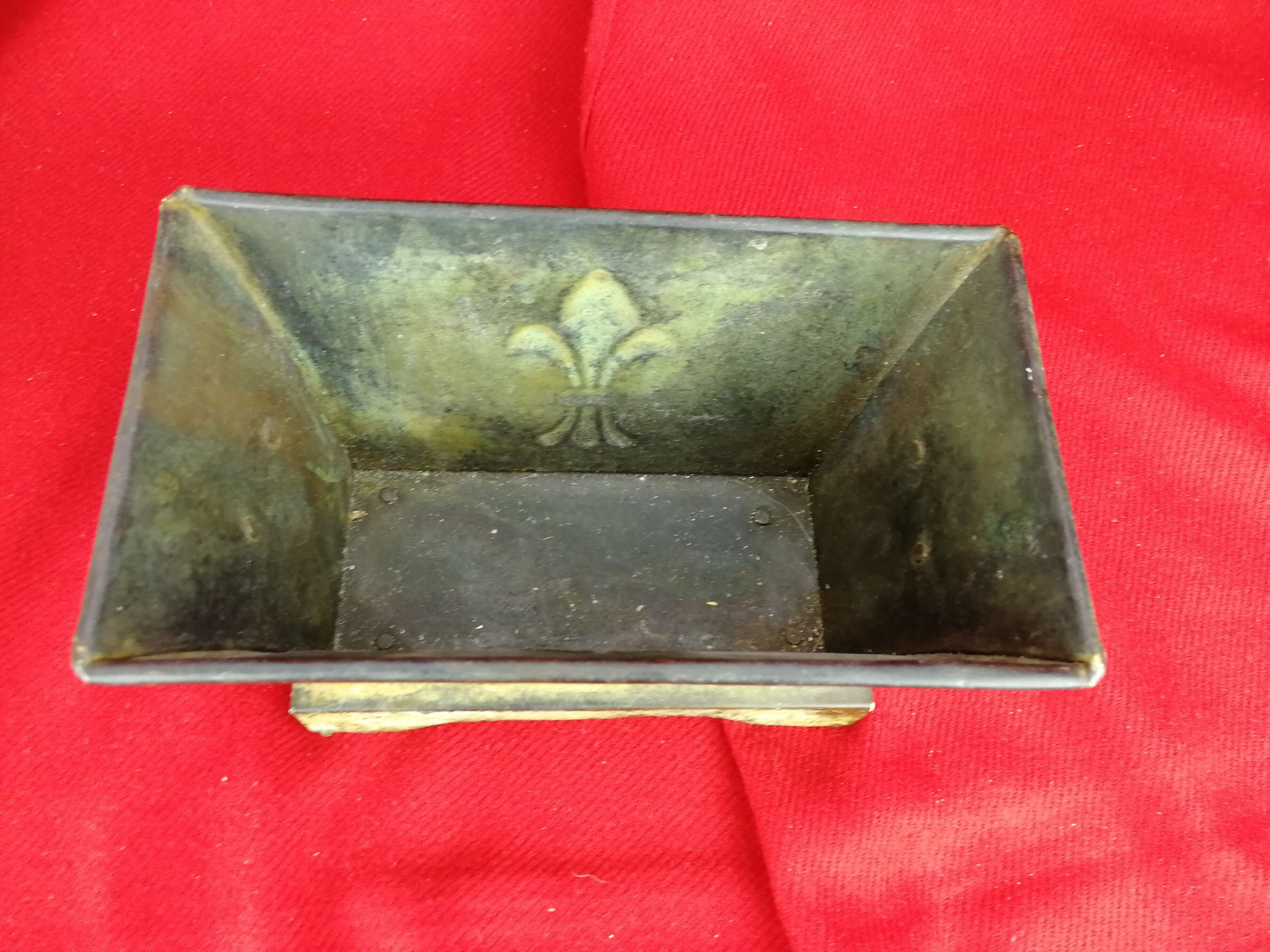 Empire patinated copper planter