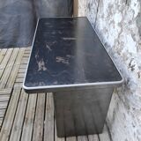 Strafor desk in brushed metal