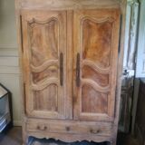 Old Bressane wardrobe in walnut and beech