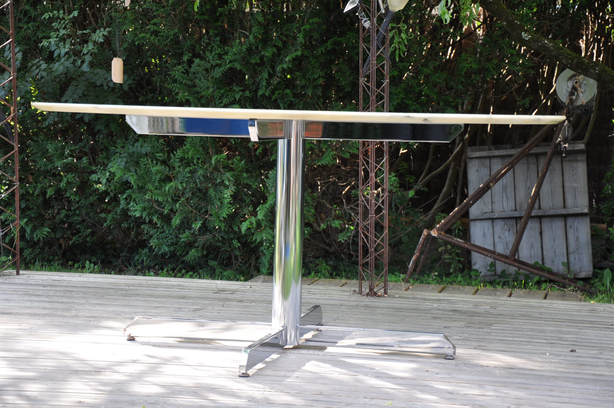 Meal table, oval, marble, 70