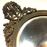 Courtesy hand mirror