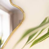 Moroccan handcrafted mirror in gilded brass, Khmissa shape