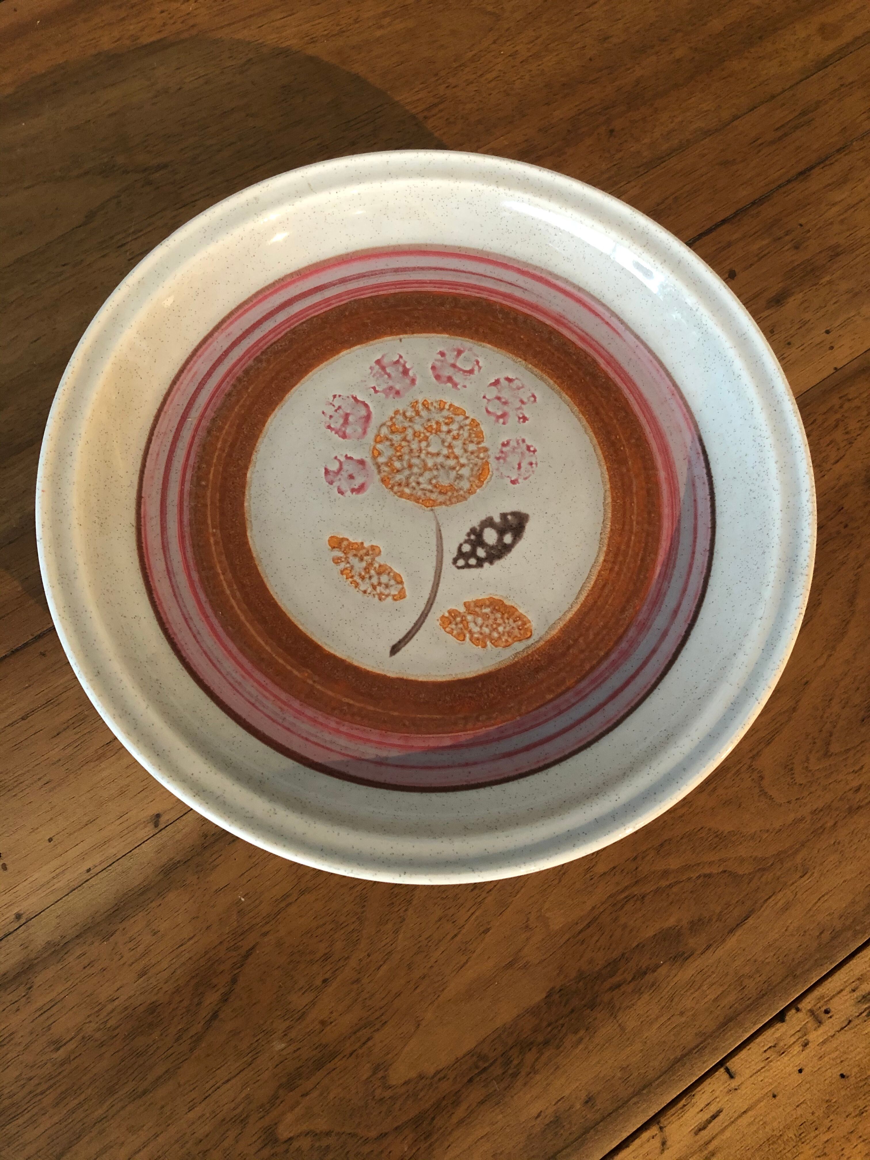 6 flat plates in vintage sandstone