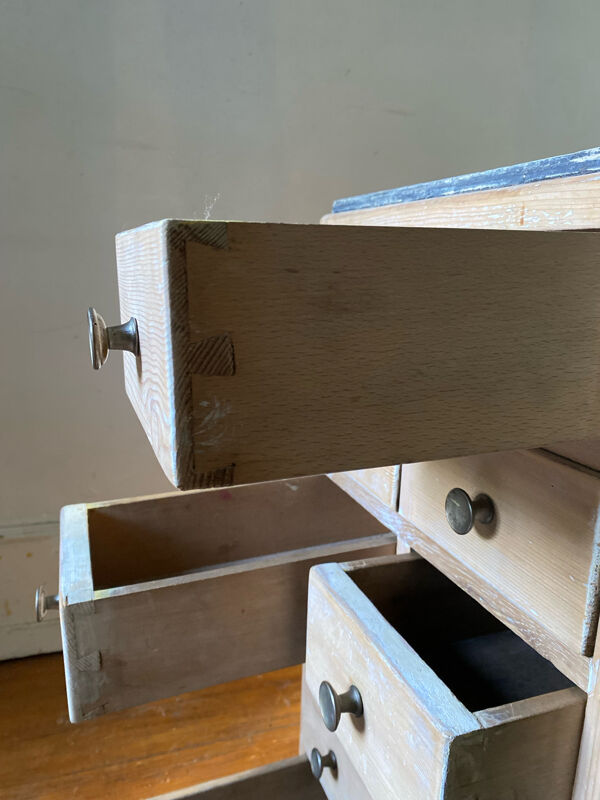 Meuble de métier atelier à 12 tiroirs en bois brut vintage ancien