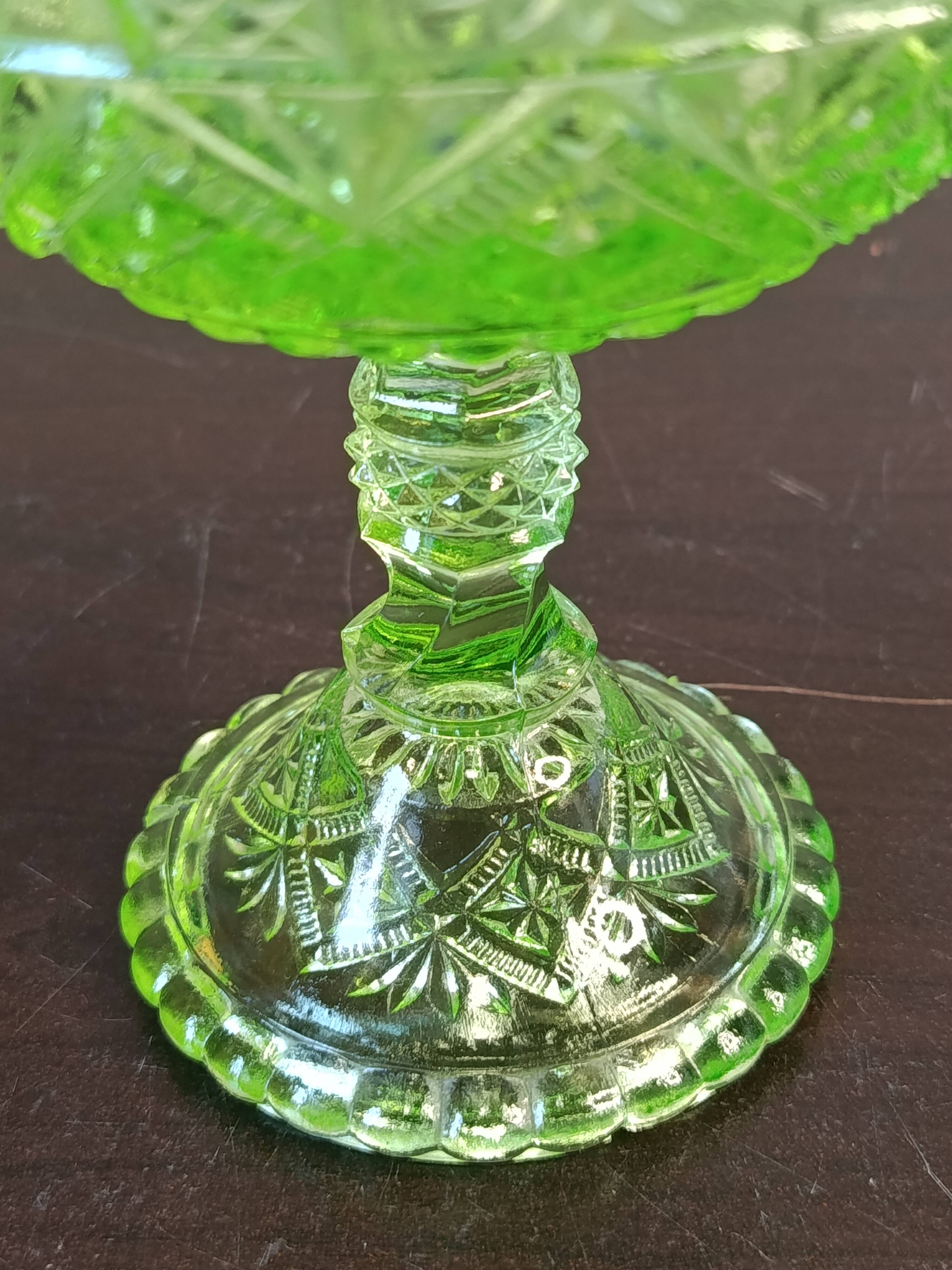 Footed glass compote in uraline, Victorian style – EAPG, early 20th century