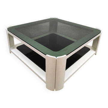 Table basse en verre fumé au design italien vintage des années 1970.