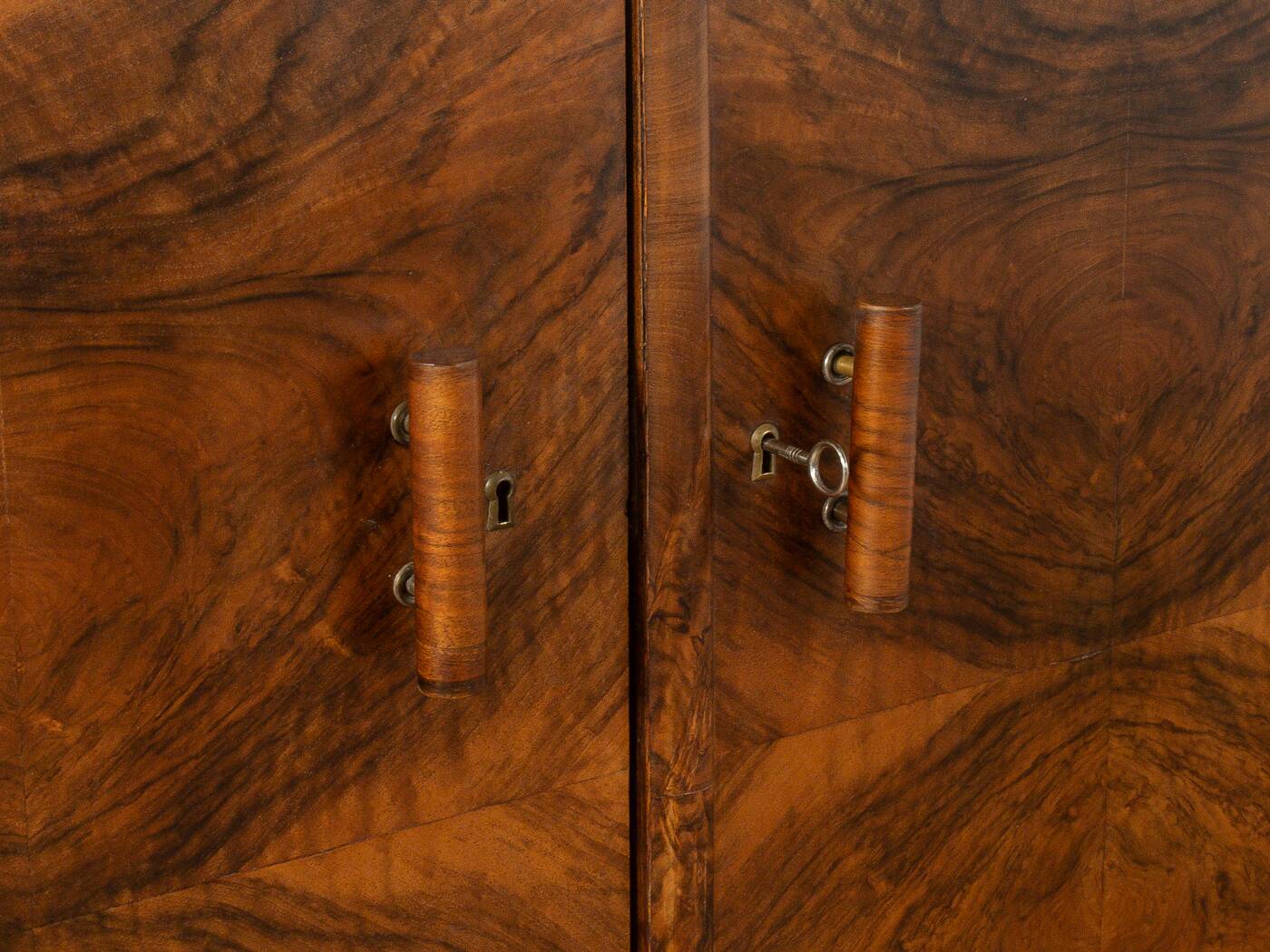 1920s Art Deco sideboard