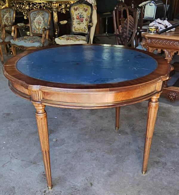 Table à jeux ou guéridon a allonges circulaire de style Louis XVI