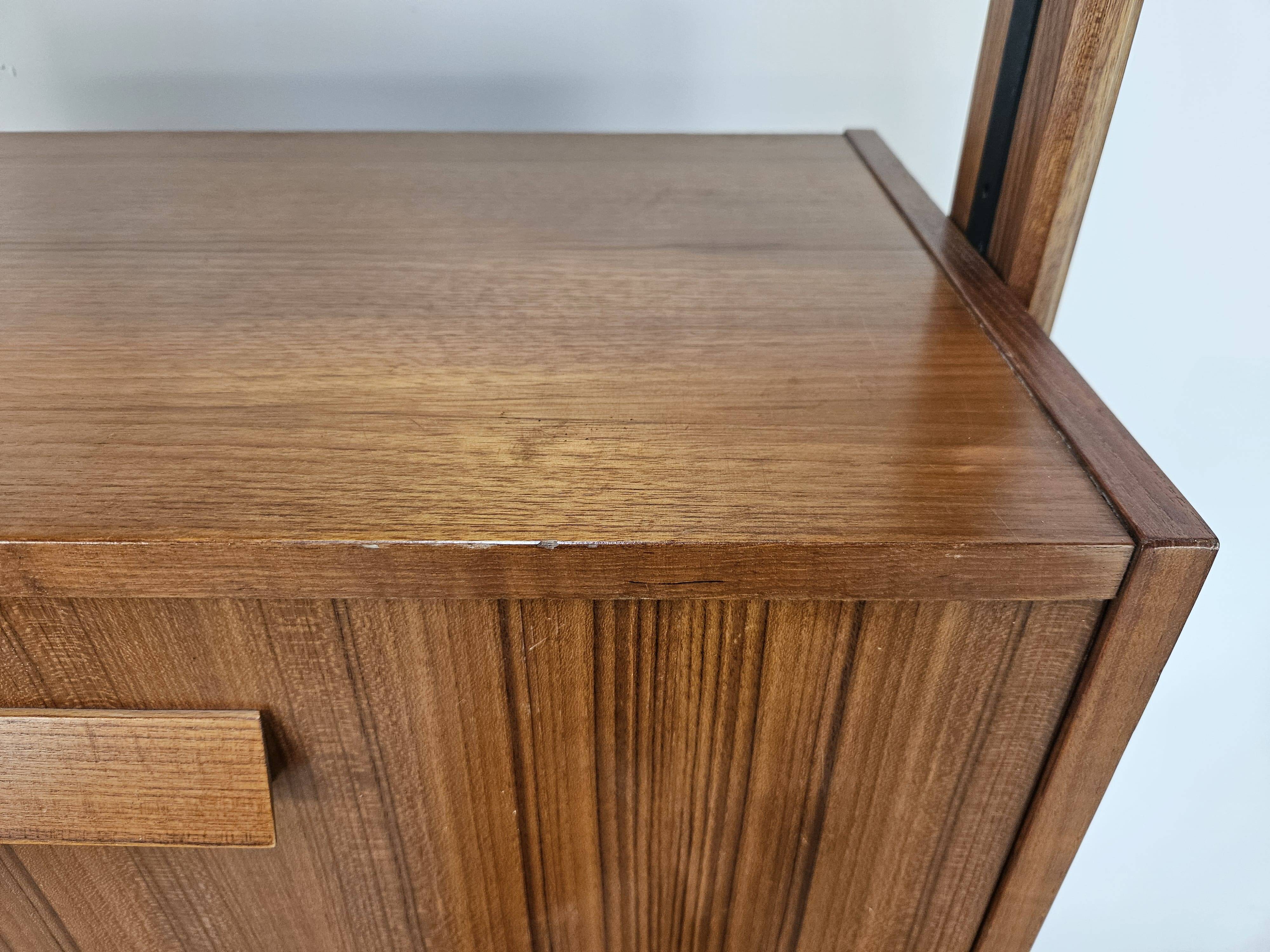 1960s teak floor/sky bookcase with shelves and compartment